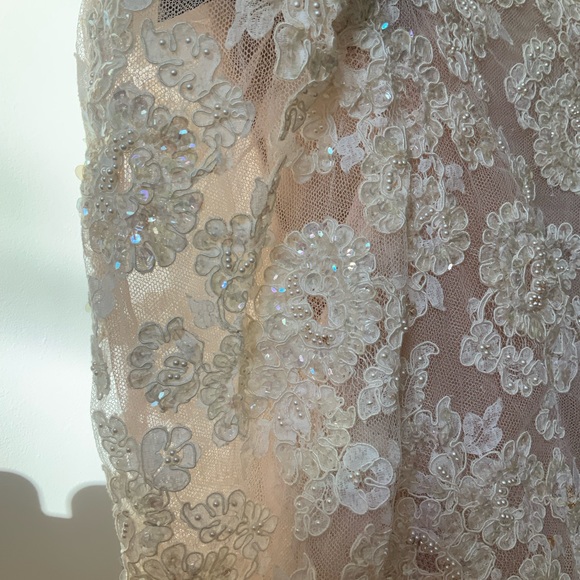 VINTAGE SAKS FRANK MASANDREA DIAMOND COLLECTION WEDDING GOWN WITH TIARA VEIL - Picture 7 of 16